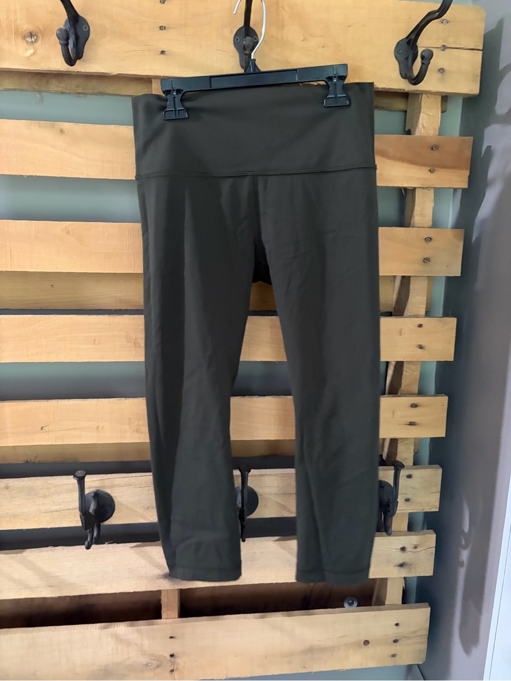 Like New Lululemon Dark Olive Green Cropped Leggings Size 8